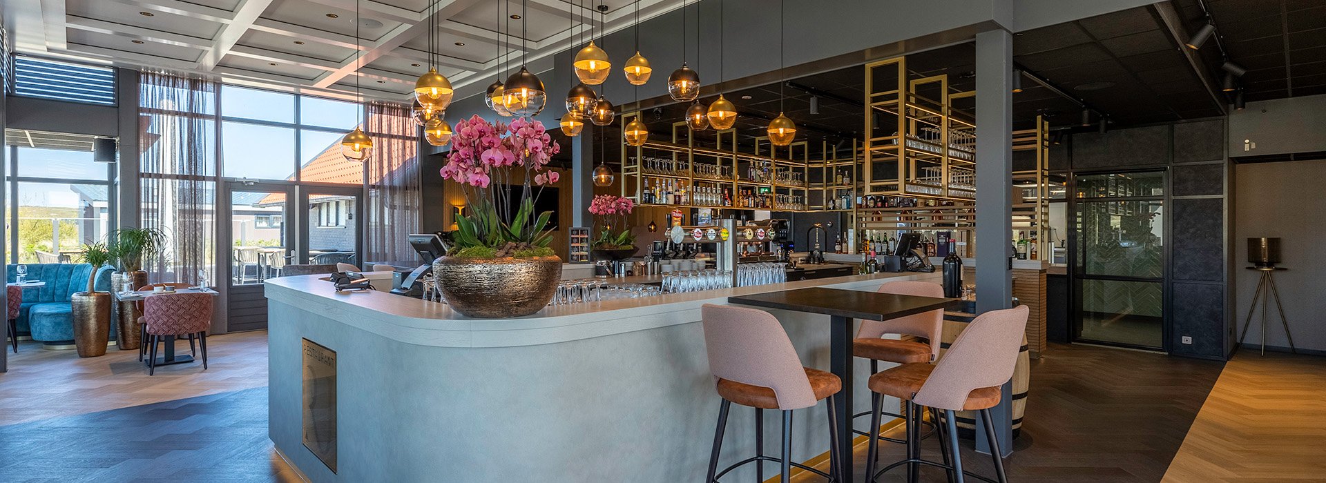restaurant-bar.jpg