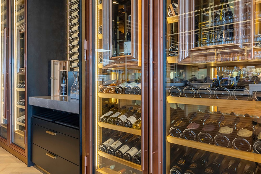 /l/nl/library/download/urn:uuid:da3a8311-1453-4fe6-be77-ac0534bb167d/restaurant-wijnkast-900x600.jpg